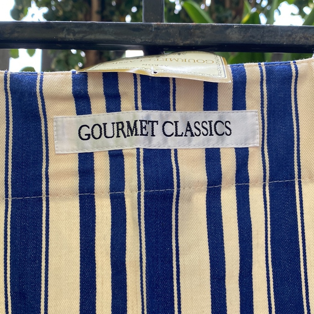2 Striped Aprons cotton 27w x 36t - Picture 4 of 8